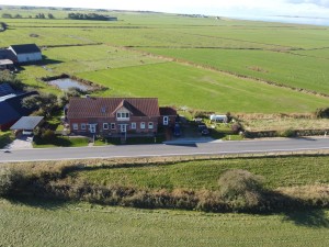 Bild: Grüne Urlaubs-Insel NF - Radmokerhus Pellworm - Ferienwhg*** Mühlenblick